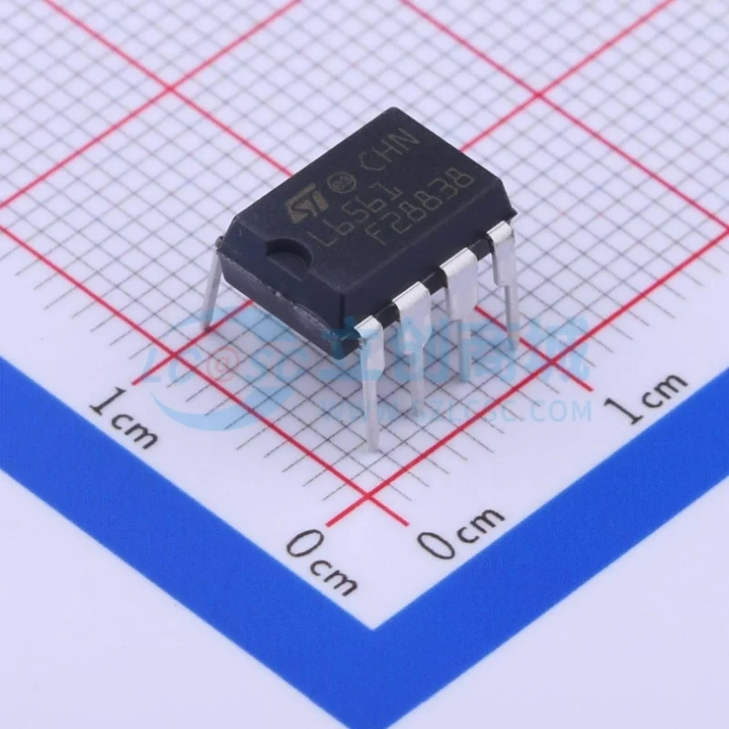 

1 PCS/LOTE L6561 DIP-8 100% New and Original IC chip integrated circuit