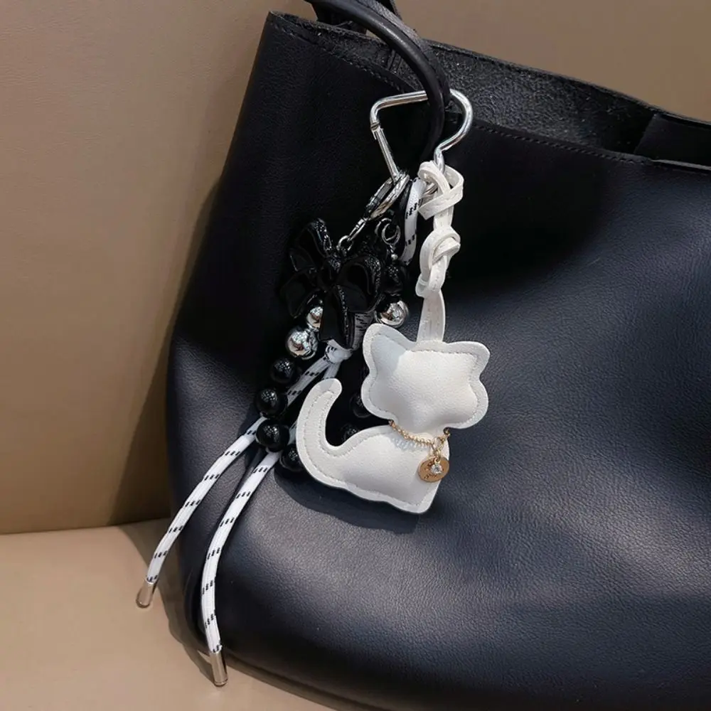 

Fashion Pearl Bead String Cartoon Cat Pendant Cute Creative Braid Rope Keychain PU Leather Bowknot Key Ring Backpack Charms