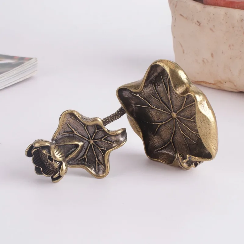 1pc Antique Brass Lotus Leaf Backflow Incense Burner Decorations Solid Pure Copper Frog Lotus Pond Ornaments Tea Pets