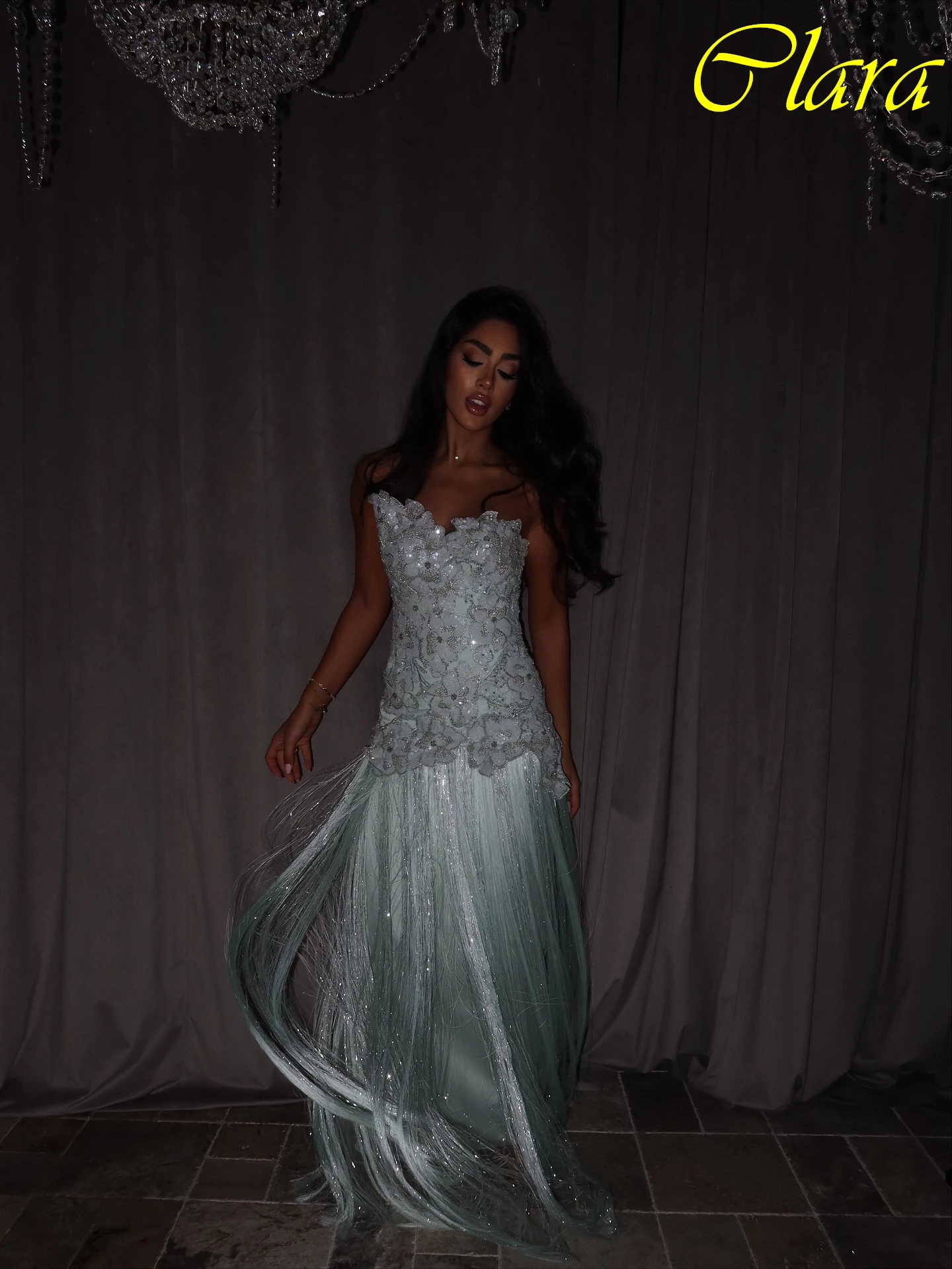 ชุดราตรีแบบตรงไร้สายไร้แขน ดีไซน์หรูหราสง่างาม สำหรับงานพิธีการ ออกแบบพิเศษตามสั่ง ชุดออกงานทันสมัยสำหรับงานปาร์ตี้