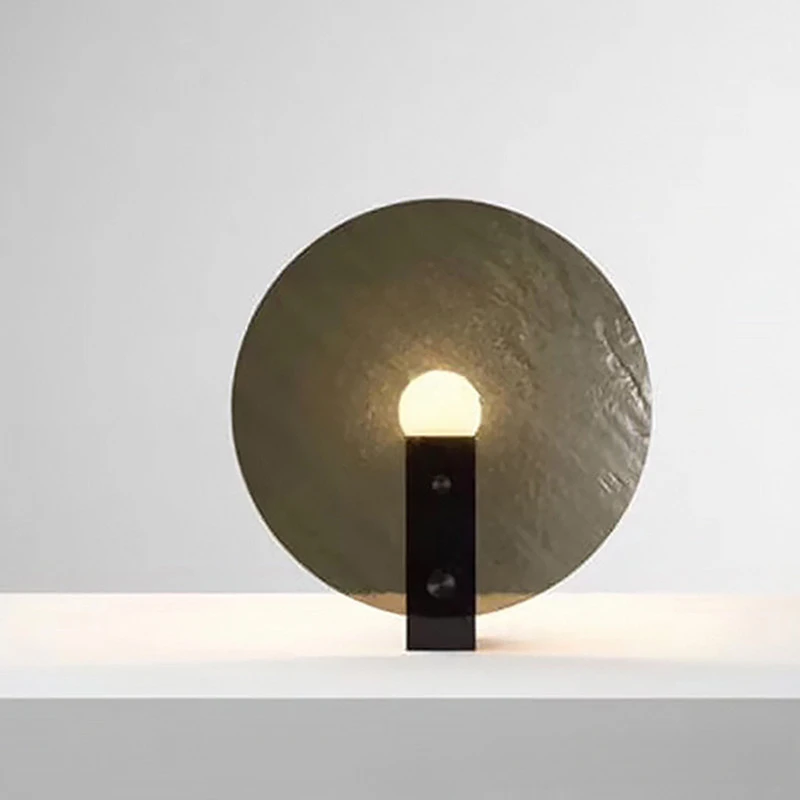 Postmodern Minimalist Luxury Desk Lamp With Personalized Design For Living Room Study Room Bedroom Artistic Decoration Desk Lamp