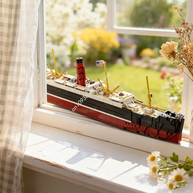 

1351pcs MOC RMS Carpathia 1 Scale Ocean Liner Model Creator Festivals Gifts Building Blocks DIY Creative Idea Toy Brick