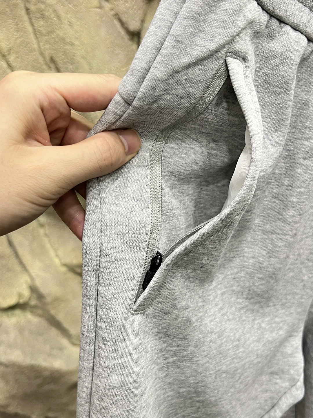 الرجال في الهواء الطلق محبوك تنفس البضائع السراويل جديد وصول الخريف 2025 ثلاثية الأبعاد الخياطة مستقيم الساق القطن البوليستر مزيج