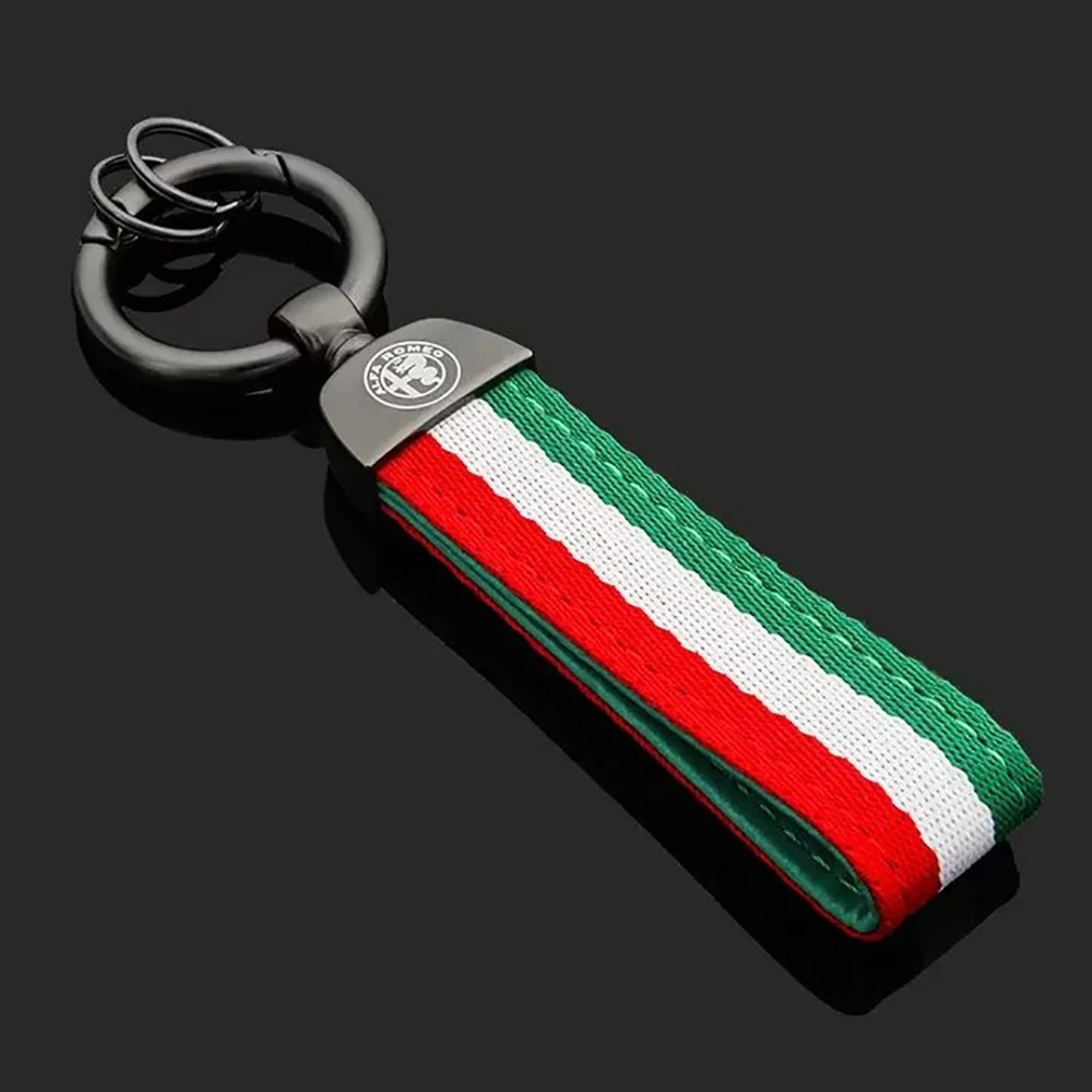 1PC Luxury Leather Car Badges Keychains For Alfa Romeo Sportiva Giulia Giulietta 159 156 Stelvio Key Chain Rings Auto Accessory