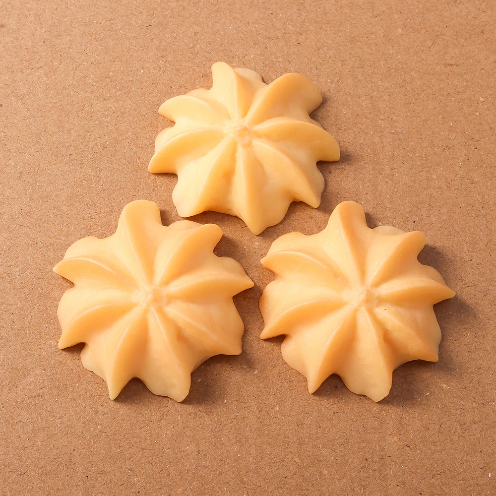 4 Stück Simulierte Kekse Waffeln Biskuits Charms Flache Cabochons Verzierungen DIY Scrapbooking für Mädchen Haarspangen Stirnbänder Geschenk – Detail 8