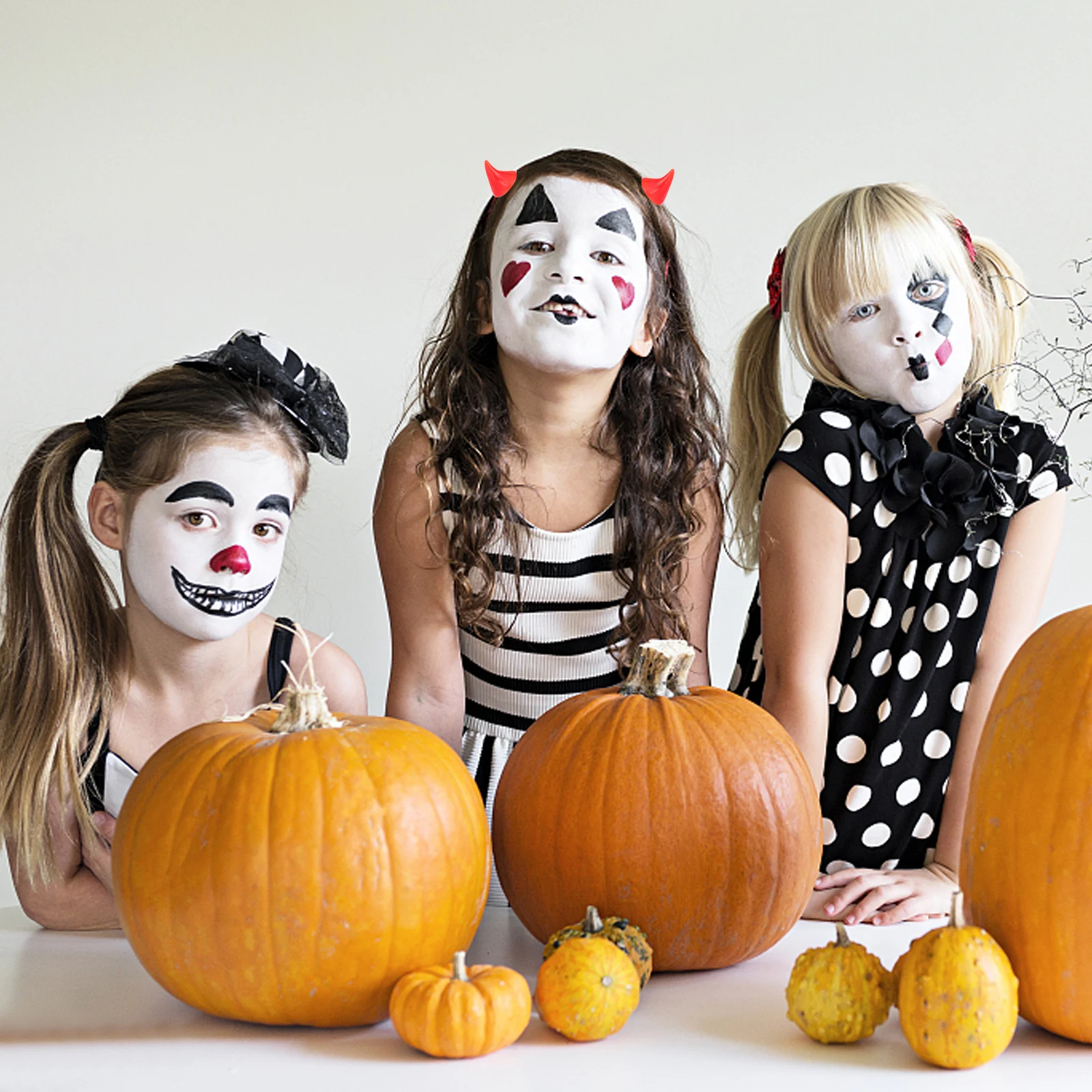 

12Pcs Festival Devil Horn Hair Clamps High Durability Smooth Edges Match Halloween Costumes Party Decor Stylish Eye-Catching