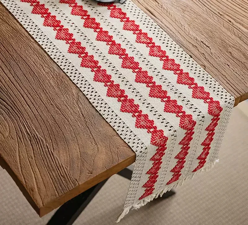 

French girl heart cotton and linen table flag party decoration woven tassel insulation