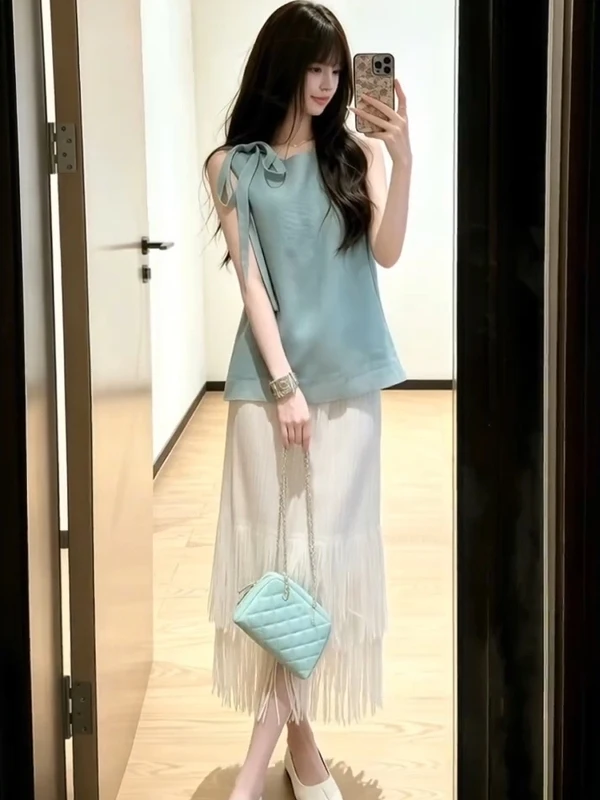 

Casual Sleeveless High Waist Tassel Trim Halter Neck Top And Skirt Two Piece Set Women Summer Fashionable Anti Aging Set