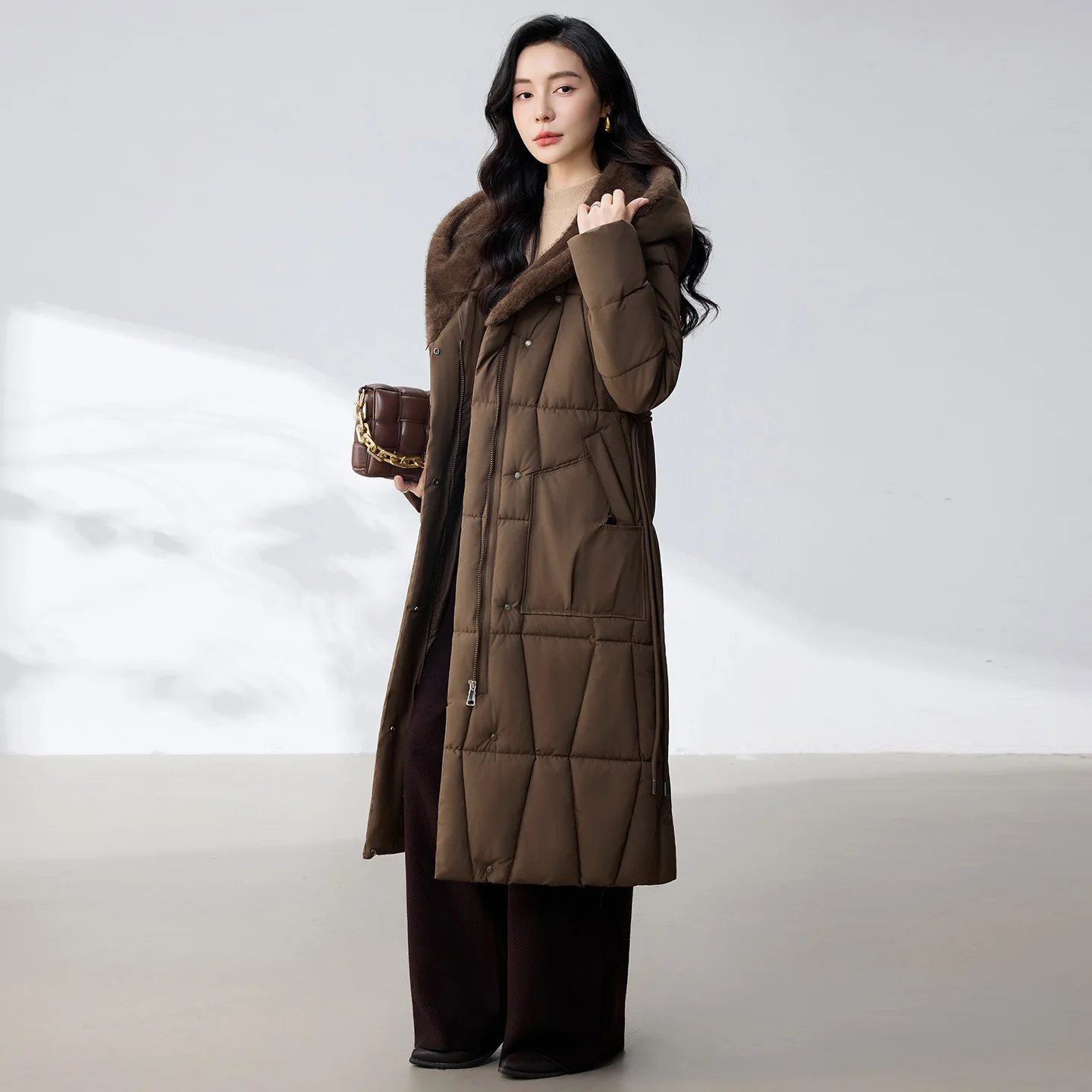 Inverno Plus SizeThickened Caldo di media lunghezza Collo di pelliccia Cappotto Slim Fit Versatile Tinta unita Capispalla Moda donna Piumino