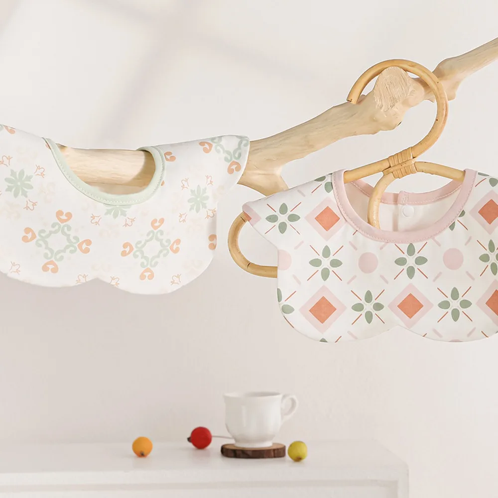 

Waterproof Baby Cotton Bibs Flower Shape Round Neck Baby Drooling Bibs Princess Korean Style Saliva Towel Cloths