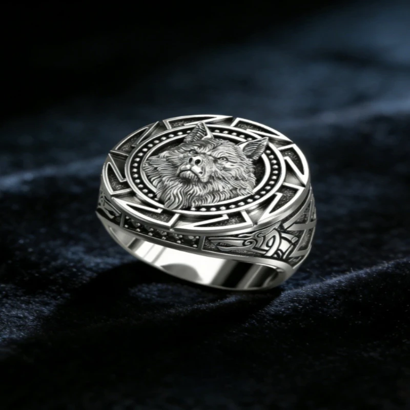 925 Sterling Silver Ring Retro Wolf Totem Thai Silver Ring Warrior Wolf Head Men\'s Ring