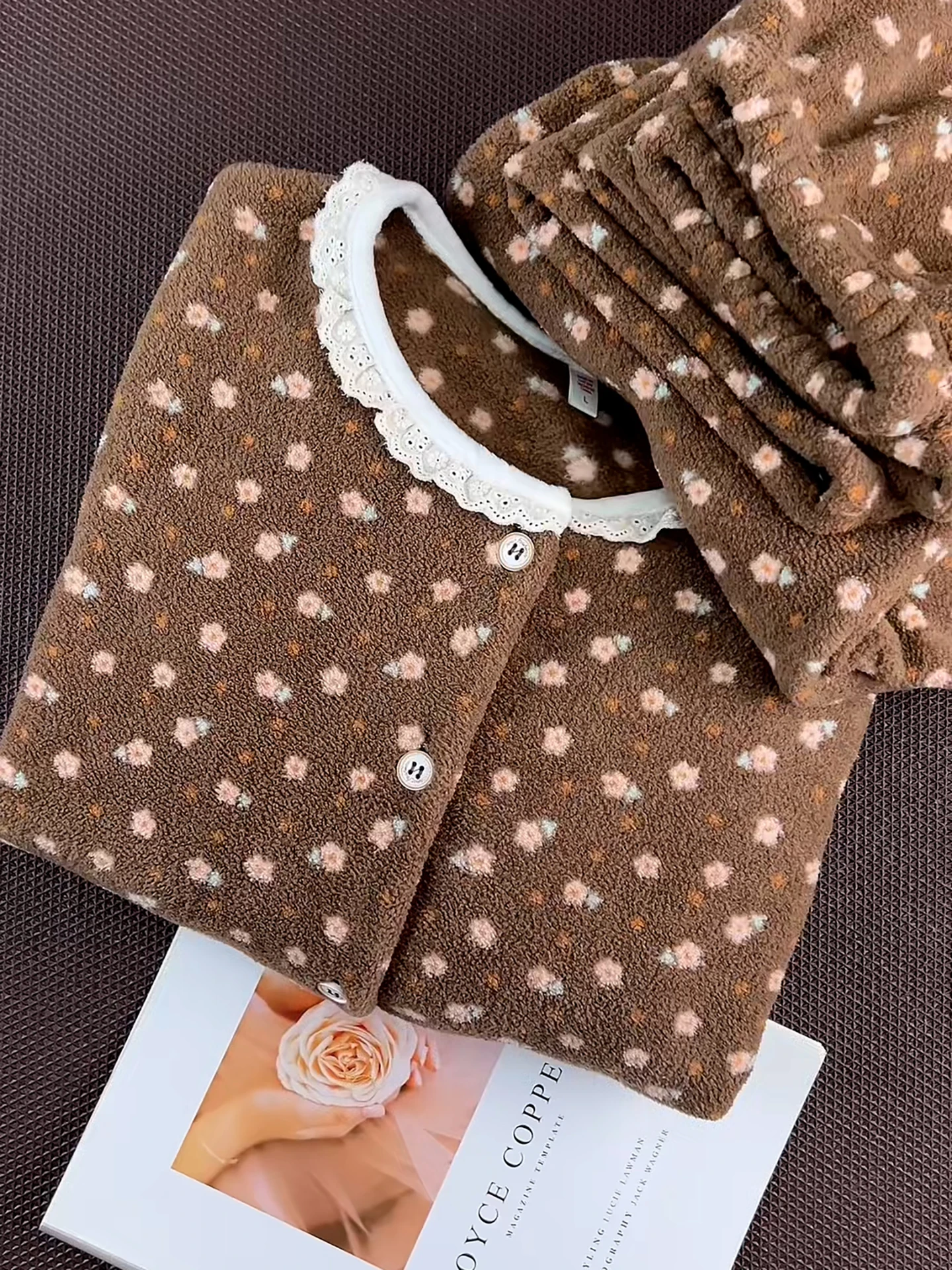 autumn-winter-fleece-lined-floral-print-sleepwear-set-women's-sweet-style-home-clothes-long-sleeve-round-neck-cardigan-style