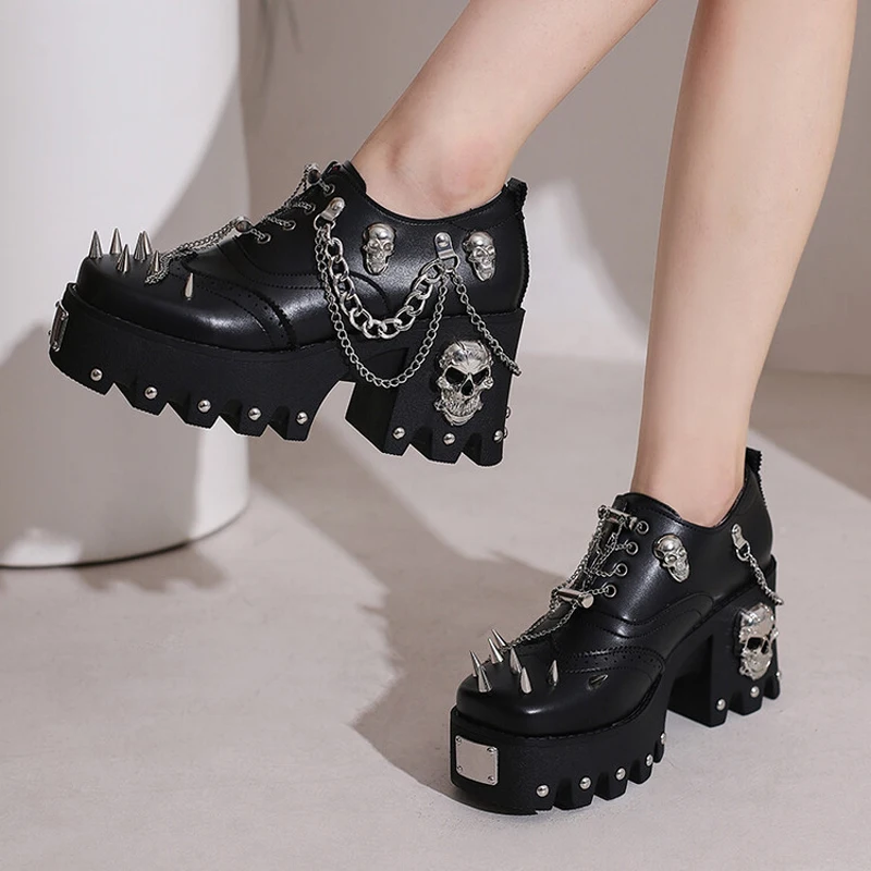 

Large Size 46 Rocky Style Metal Skull Decor Pumps Fashion Rivets Chunky Heels Shoes Women Lace Up Chain Causal Booties