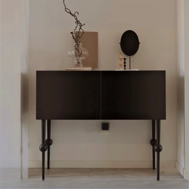 Entering the front door of the entrance cabinet, simple and modern entrance platform