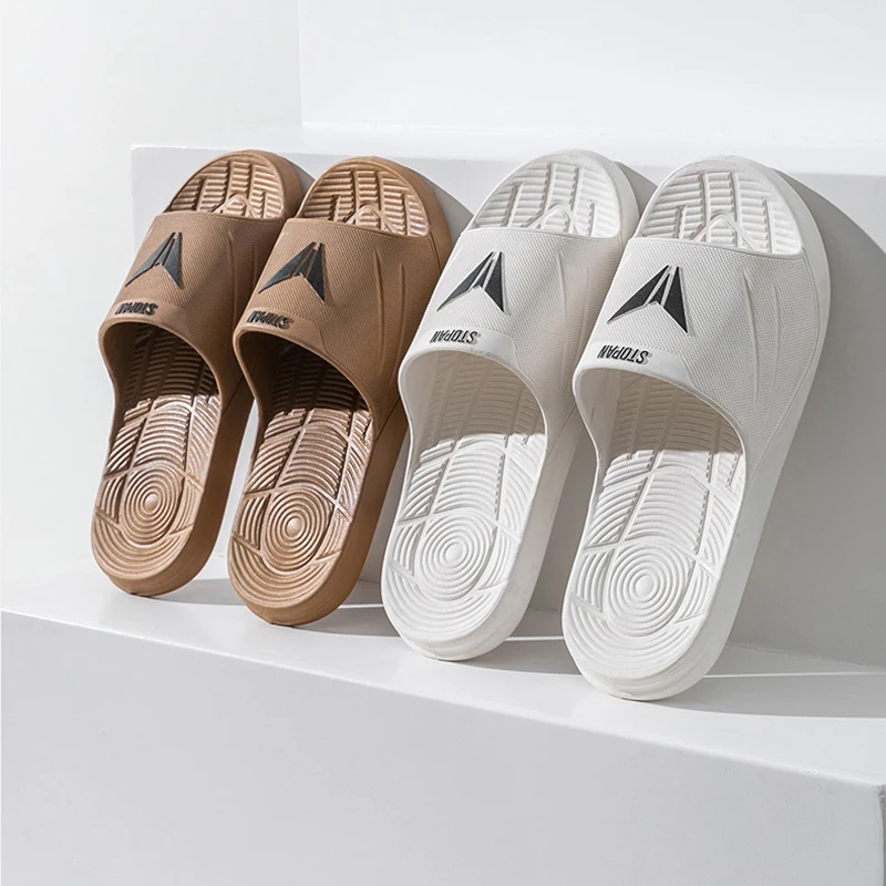 New Summer Men's Slippers Casual Outdoor Beach Slipper PVC Soft Sole Home Indoor Flip Flops Anti Slip Bathroom Slippers Sandals