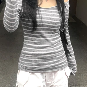 Süße japanische grundlegende dünne langen langen streifen t -shirt aus schulter die koreanische hals street feder fall y2k grau T -Shirt weiblich 6 Hauptverkäufe japanische Frauenkleidung - №2
