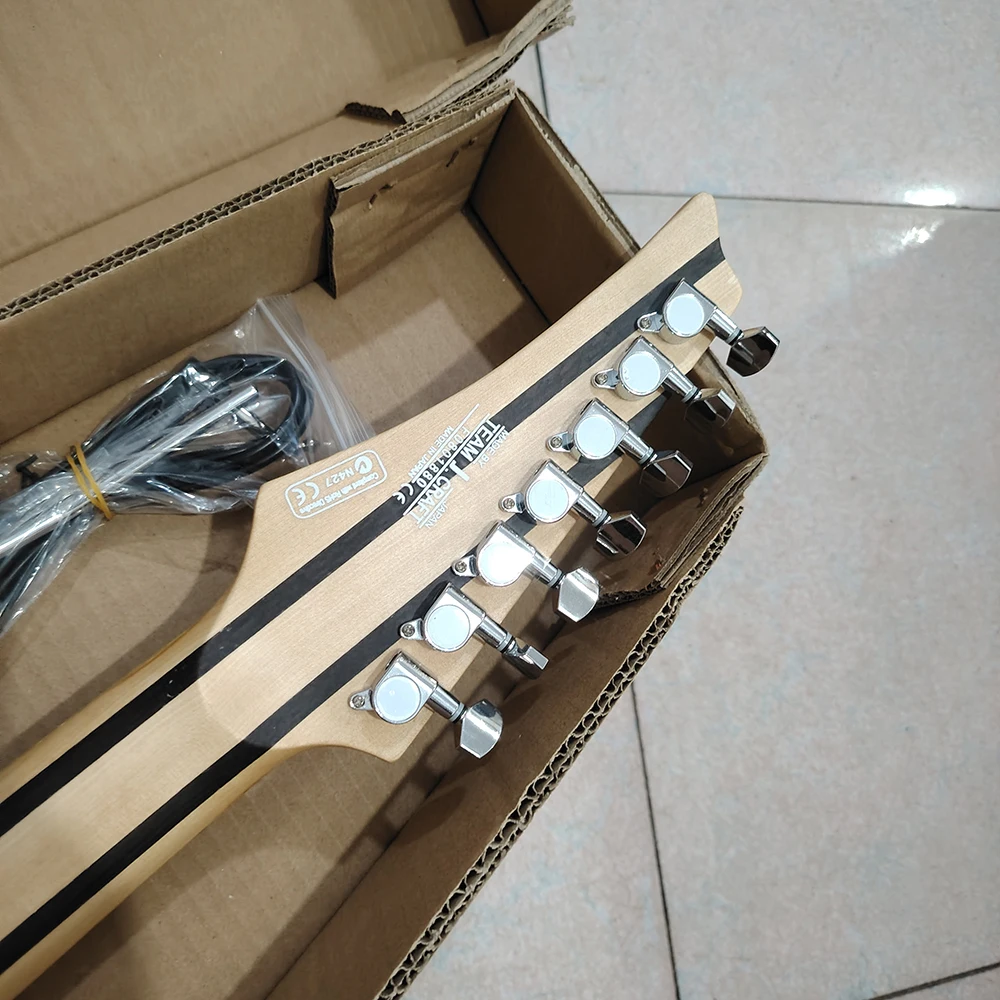 In stock Ib anez Universe 7 strings, five pieces Maple Neck, harp body shells, need more pictures Contact seller,fast shipping