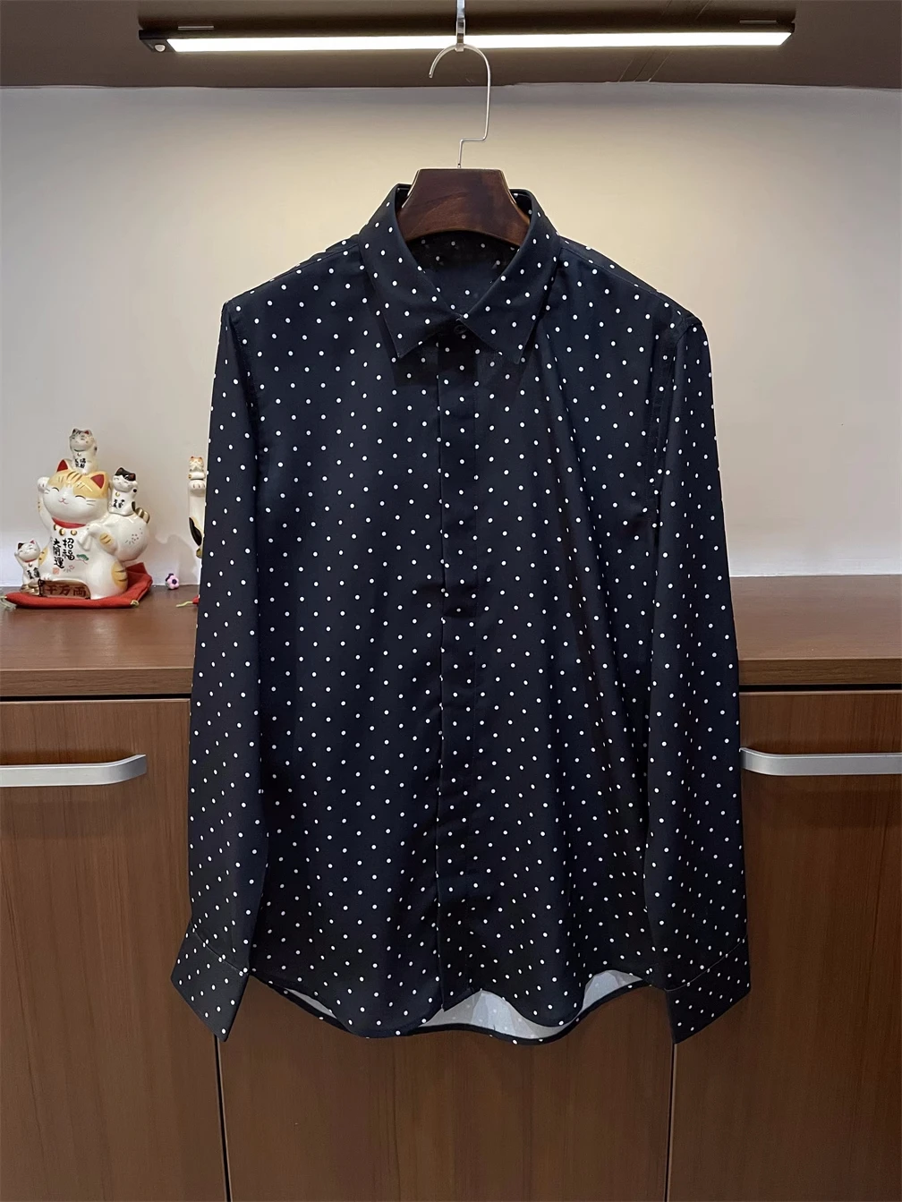 

Spring Summer Runways Chic Men's High Quality Polk Dot Print 50%Silk Casual Shirt F109