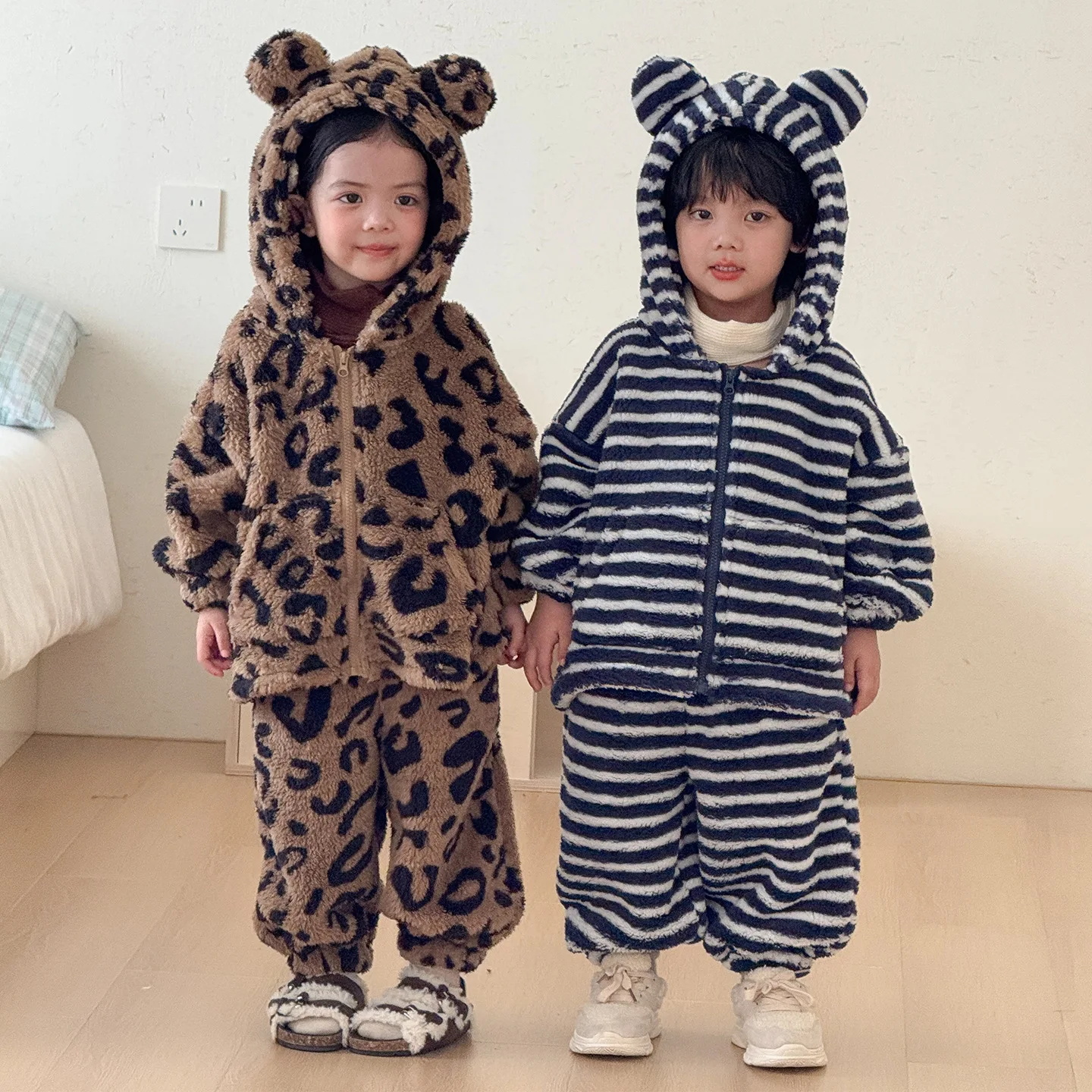 2026 Winter Children Home Clothes Set Plus Velvet Thick Boys Girls Hooded Flannel Pajamas 2pcs Suit Kids Casual Outfits 1-8 Year 2