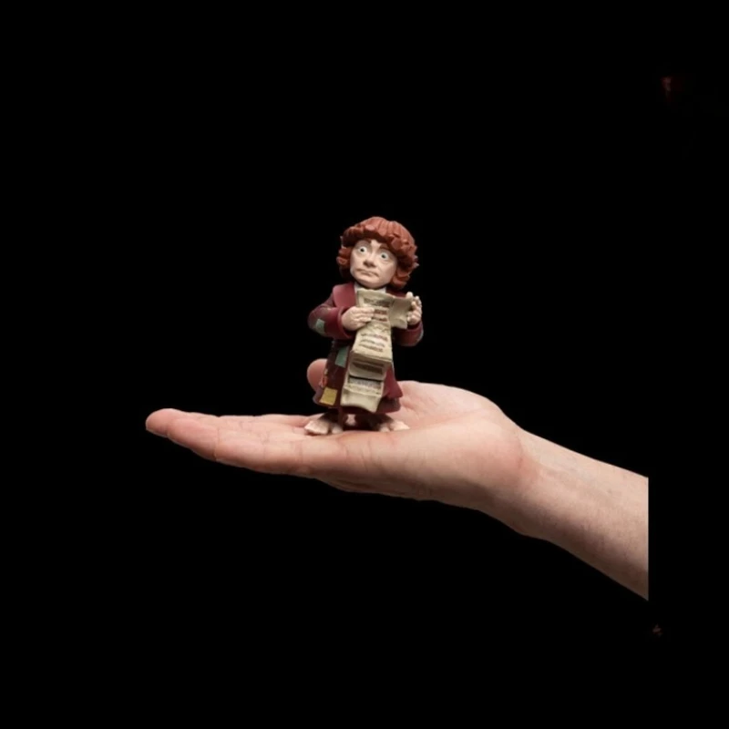 

The Q-version of Bilbo Baggins Young Charles Gives His Boyfriend An Anime Figurine Collection Gift