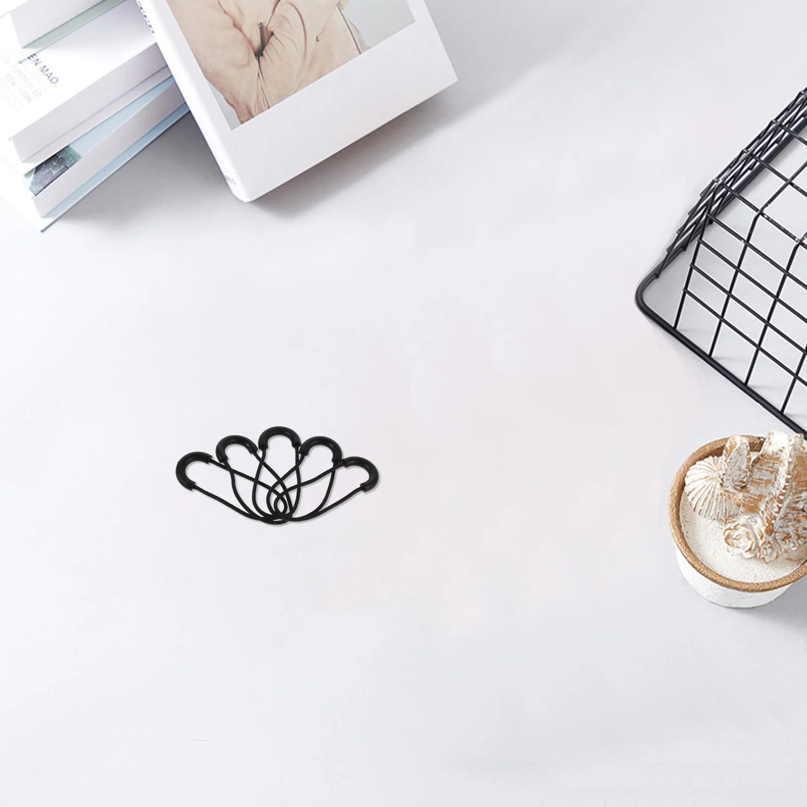 

Zipper Repair Kit with Different Sizes and Colors Ideal for Clothes Bags Shoes DIY Projects Reliable and Sturdy