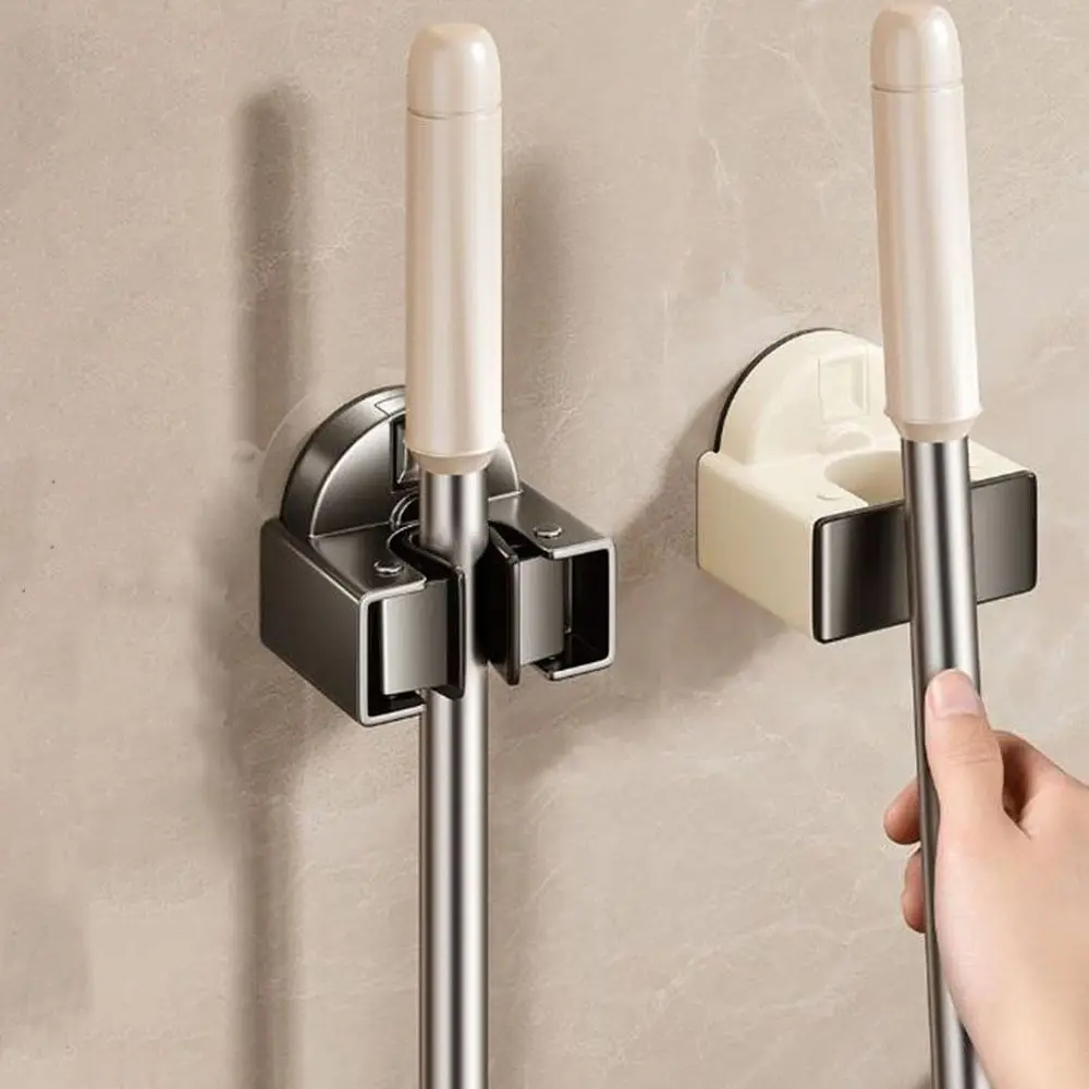 

2 шт., пластиковый зажим для швабры на присоске, настенный противоскользящий держатель для швабры, самоклеящаяся водонепроницаемая стойка для хранения швабры для дома