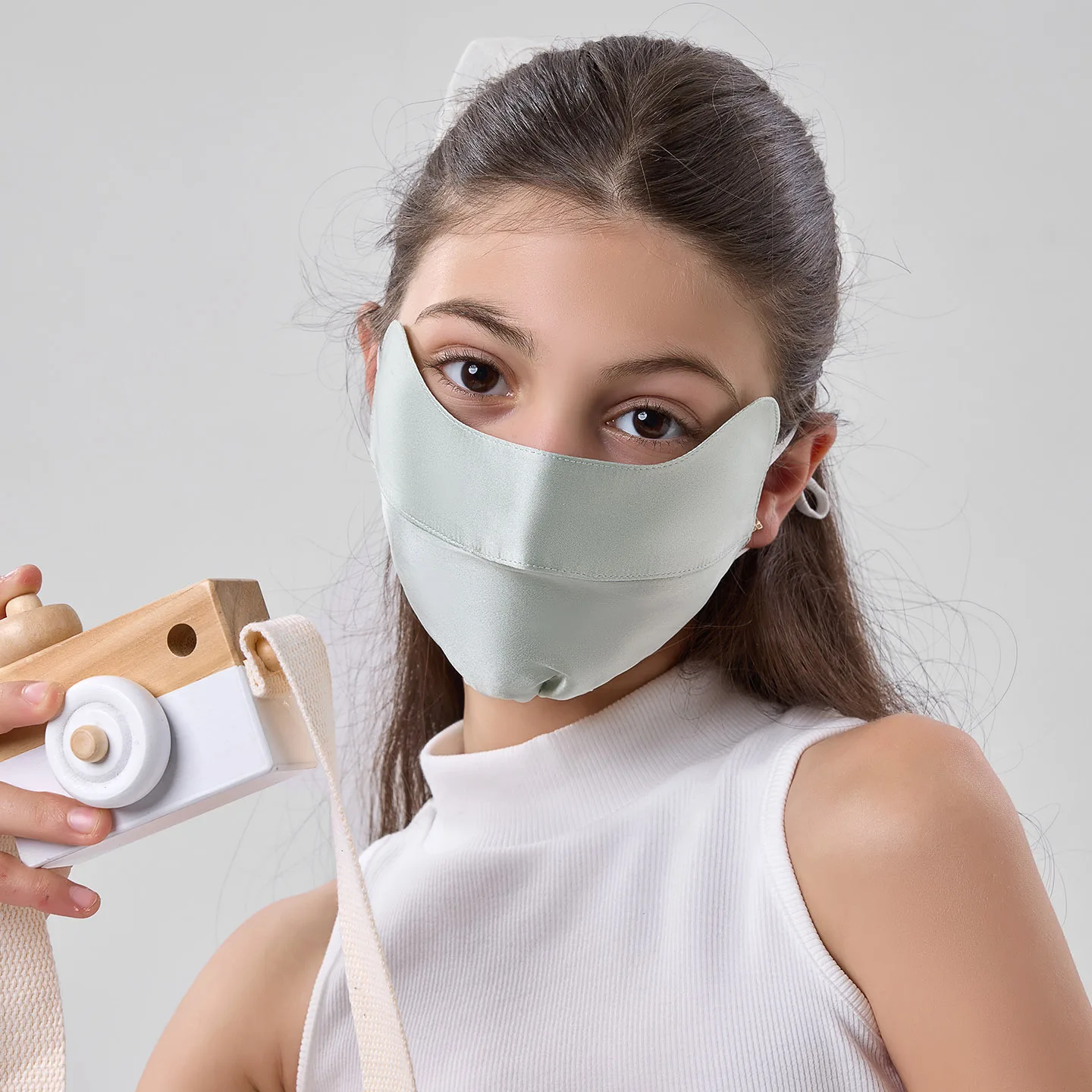 mascherina-per-bambini-in-seta-di-gelso-100-22-momme-traspirante-su-entrambi-i-lati-con-fori-per-la-respirazione-nascosti-protezione-uv-per-pelli-sensibili