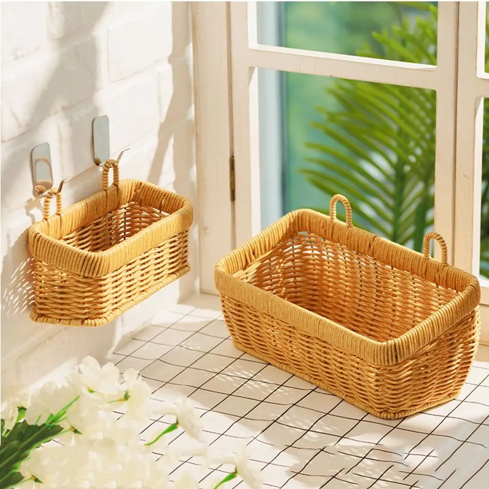 

Wall Mounted Plastic Garlic Storage Basket Rectangle/Semi-circular Simulated Rattan Handwoven Garlic Container Space Saving