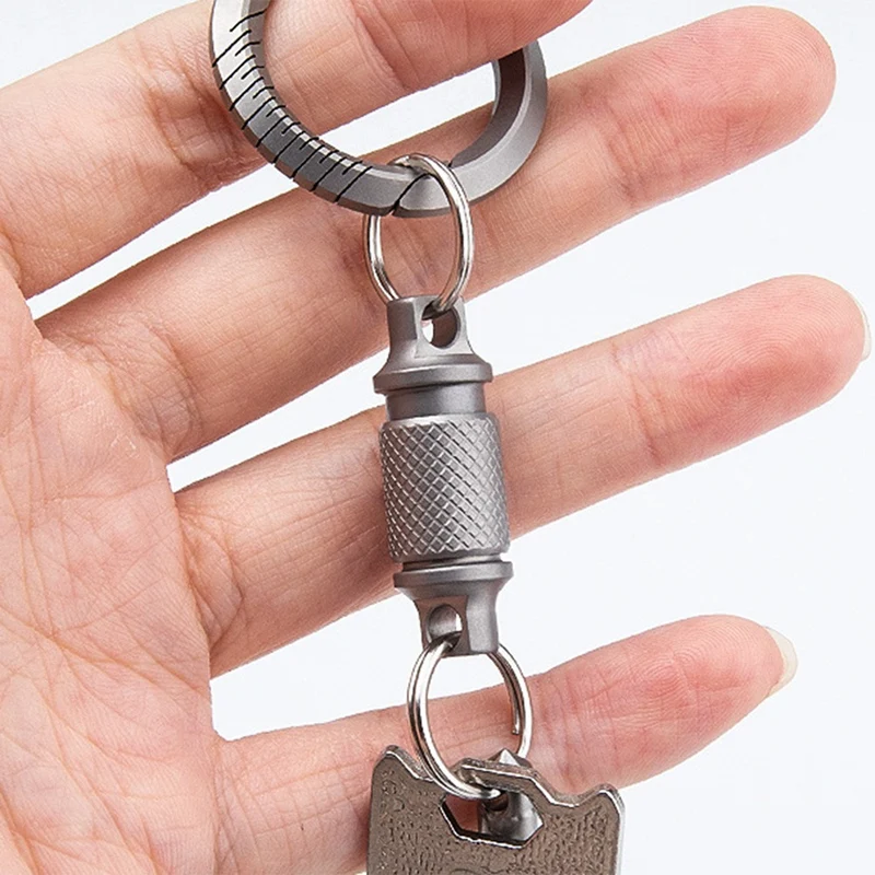 Titanium Quick Release Keychain,Detachable Key Ring Pull Apart Keychain,Key Holder Accessory 360-Degree Rotation