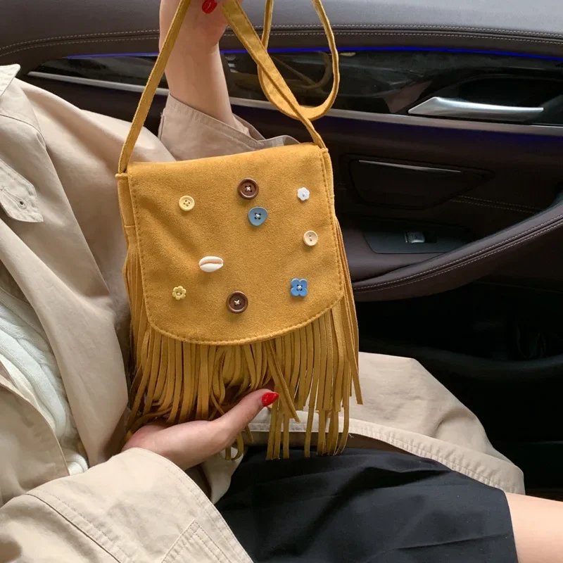 

Women's Retro Tassel Crossbody Bag Fashion Shoulder Bag Popular Instagram Style Versatile Personalized Button