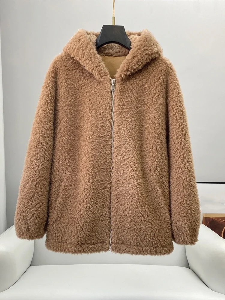 2024 Lady Real Wool Fur Coat With Cute Hood Winter Warm Women New Fashion Design Jacket CT323