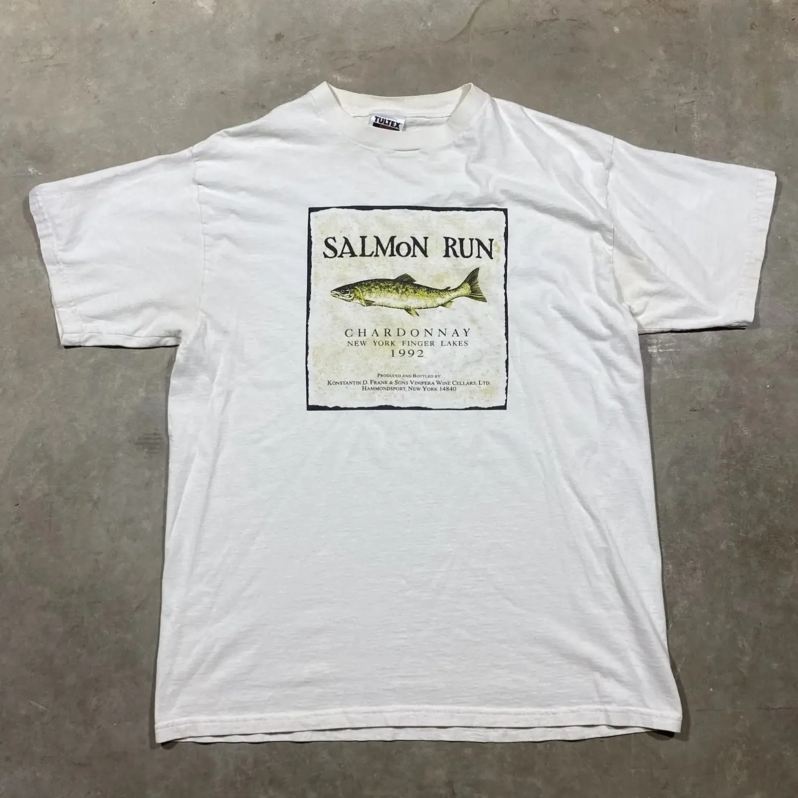 Vintage 90s Salmon Run Chardonnay 1992 Tultex Wine T Shirt XL USA vintage Washed homme Stretched Stylish fashion