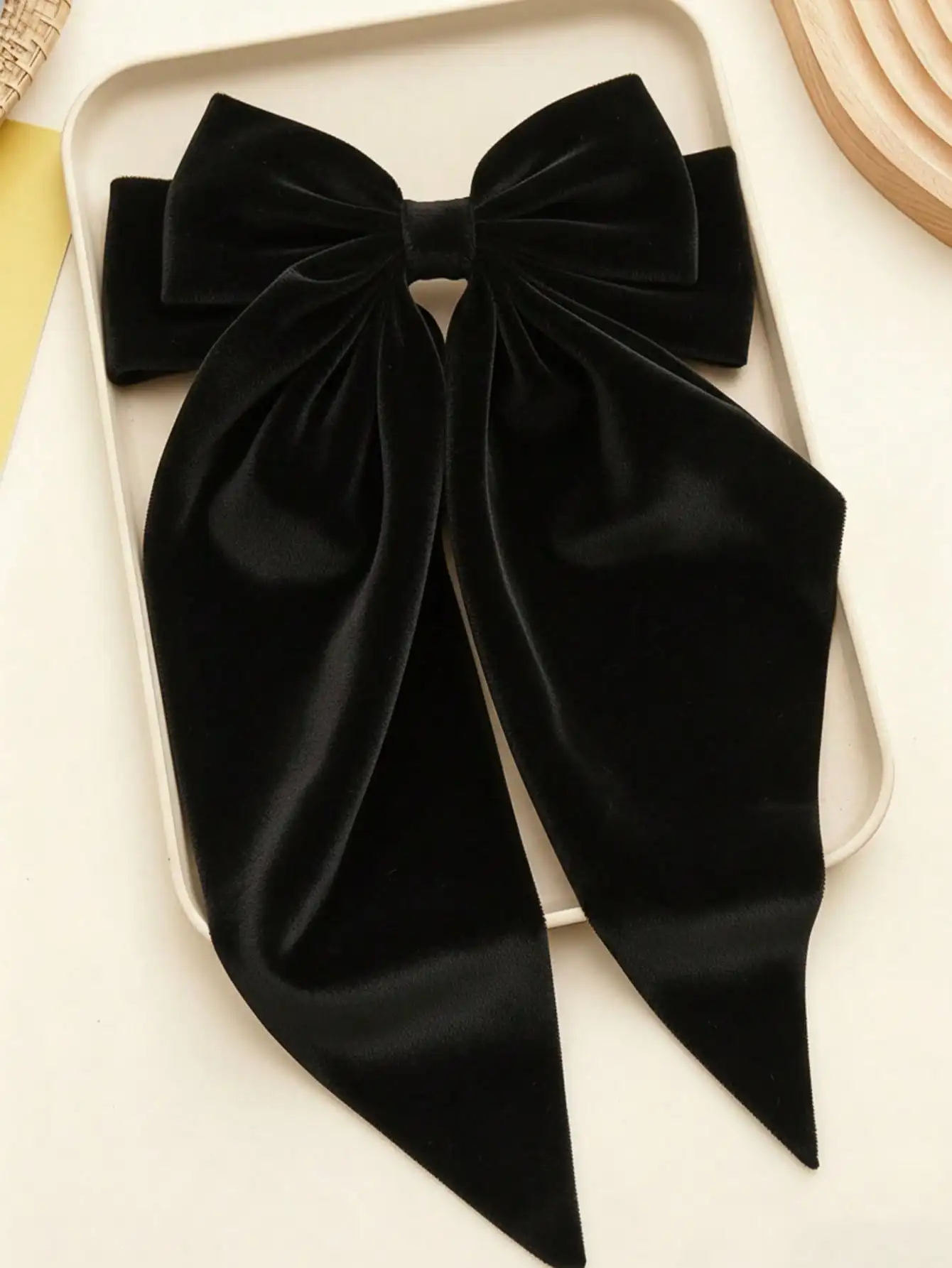 

1pc Large Satin Hair Bows For Women Girls White Bow Oversized Long Tail Ribbon Bowknot Hair Clips, Big Silky French Barrette Hair Accessories, Elegant Hairpins For Wedding Party Dating Daily Wear Summer,Holiday,Travel
