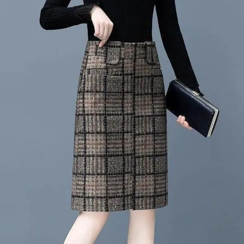 New Autumn/Winter Fashion Korean Edition Woolen Plaid High Waist Split Large Size Versatile Western Mid Length Half Length Skirt