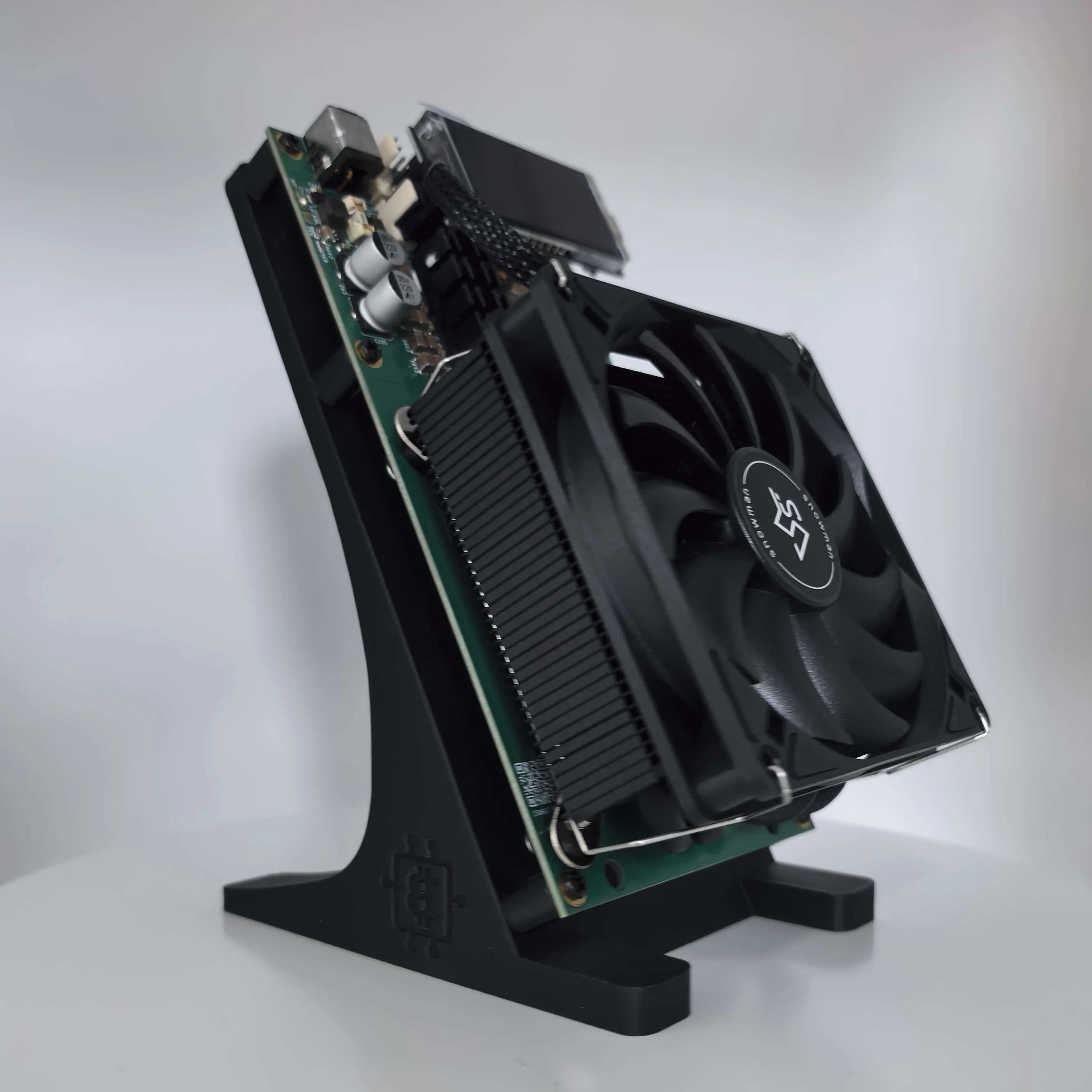 NerdQaxe++ 4.8TH/s 80w Bitcoins Miner 4 PCS BM1370 Asic Chip Solo BTC miner With PSU Btc Mining Machine