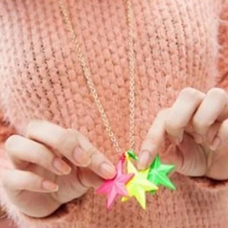 New Style Three-color Three-dimensional Fluorescent Yellow Light Green Star Pentagram Necklace Jewelry Accessories