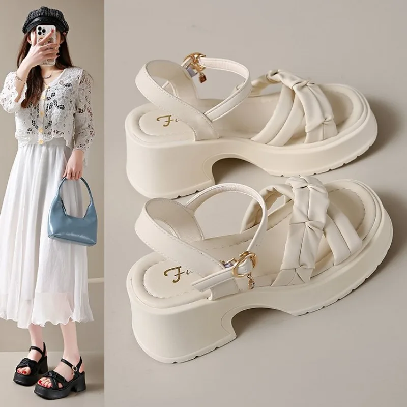 صنادل نسائية صيفية غير رسمية عصرية جديدة لعام 2025 بكعب متزايد منصة مقاومة للماء بنعل عريض روماني أنيق للنساء 41