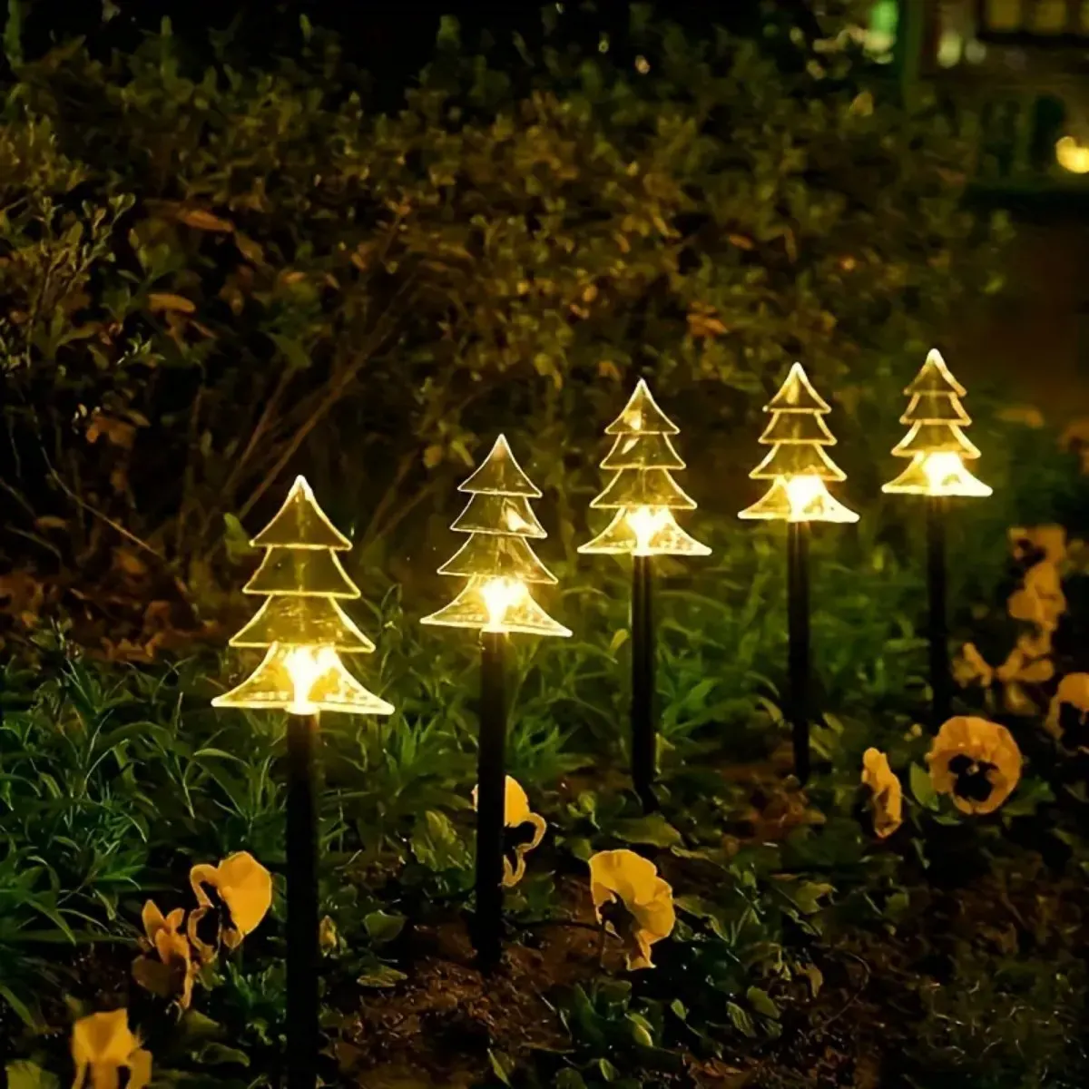 5Pcs Christmas Pathway Lights Waterproof Snowflake/Xmas Tree/Star With Stake Lamp Solar Powered Suitable For Home Outdoor Decor