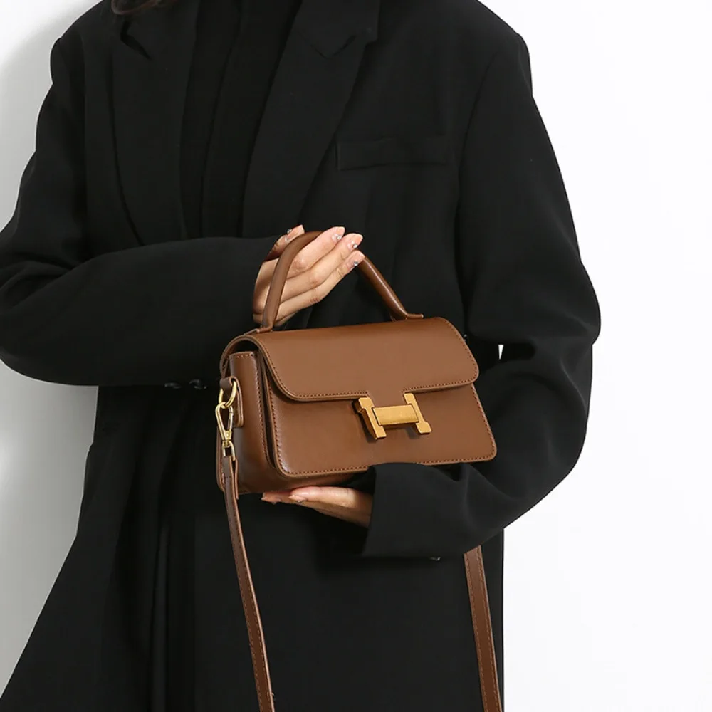 Square Bag Female Autumn and Winter New Buckle Fashion Simple Texture Single Shoulder Crossbody Bag This Year's Popular Handbag