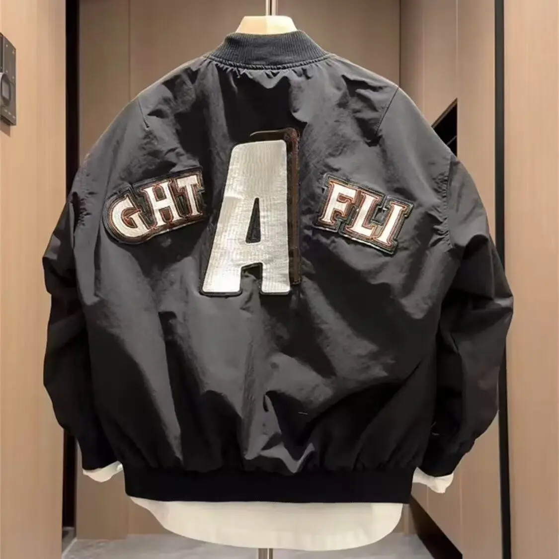 

Faionable American Letter Jaet Men's Spring Autumn New Sle Baseball orm Top Outerwear Polyester Stand Fit Jaet