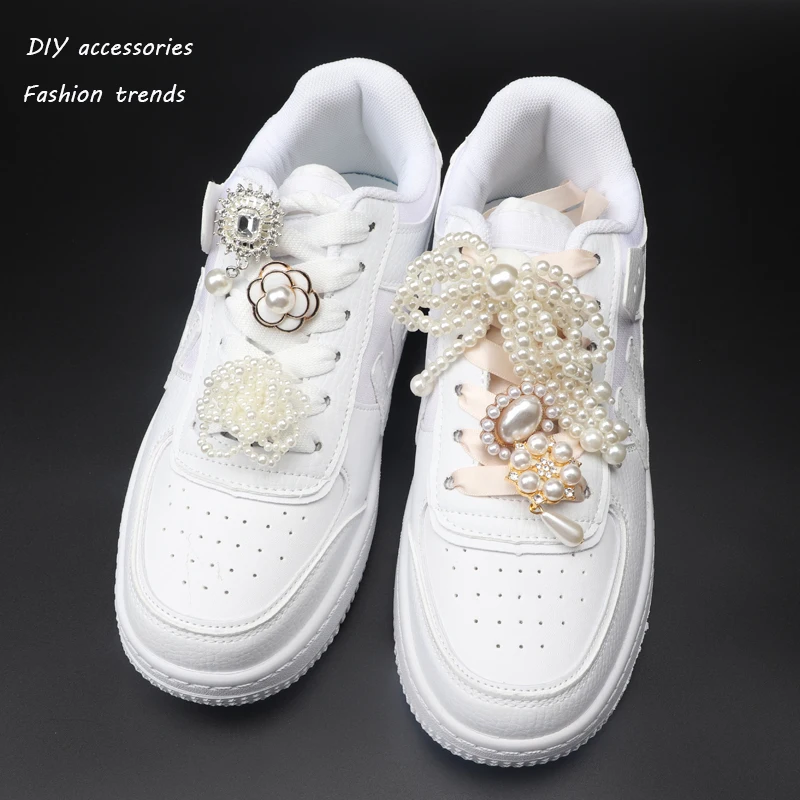 Shoelaces Clips Buckle Decorations Shoe Charms Rhinestones Pearl Gem Girl Gift for Sneakers Casual Fashion Shoes Accessory 1PCS