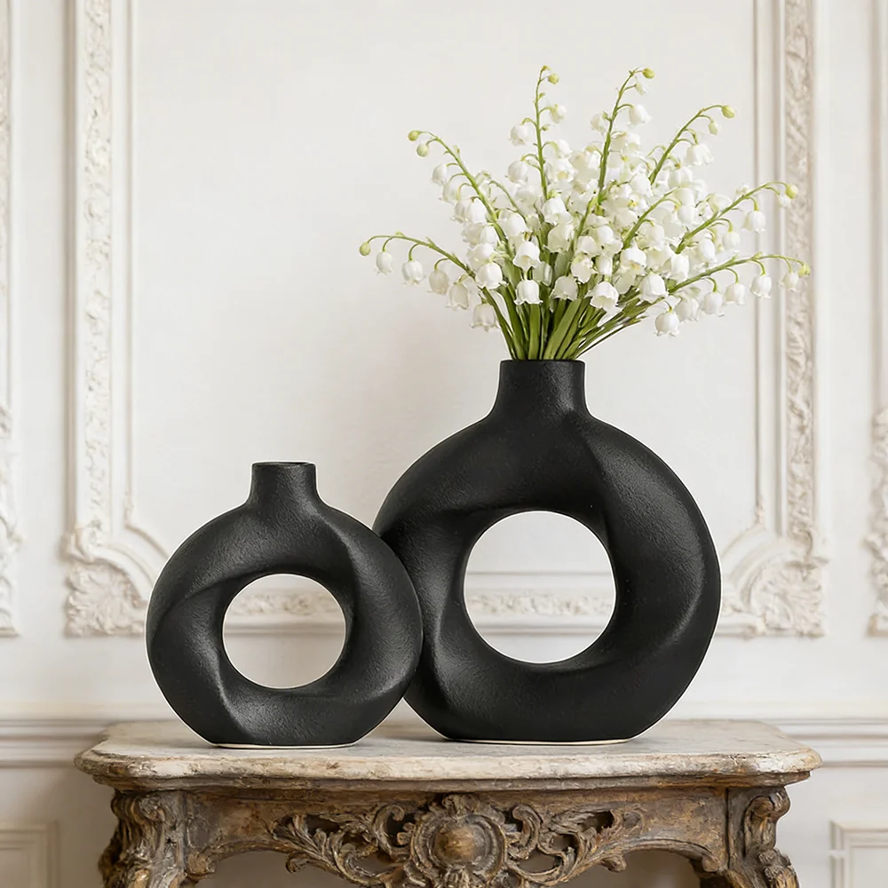 2pcs/set New Geometric Ceramic Vases Sweet Circle Vases Desktop Vases Decorative Items Handicrafts Living Room White Pottery