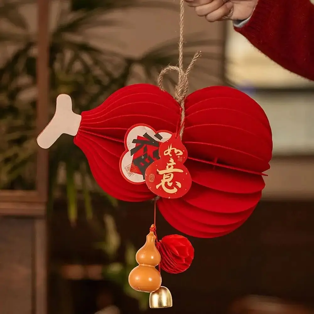 

Red Felt New Year Decoration Small Lanterns Creative Design Lucky Charm Wall Hanging Tassel Gold Bell Greeting Spring Festival