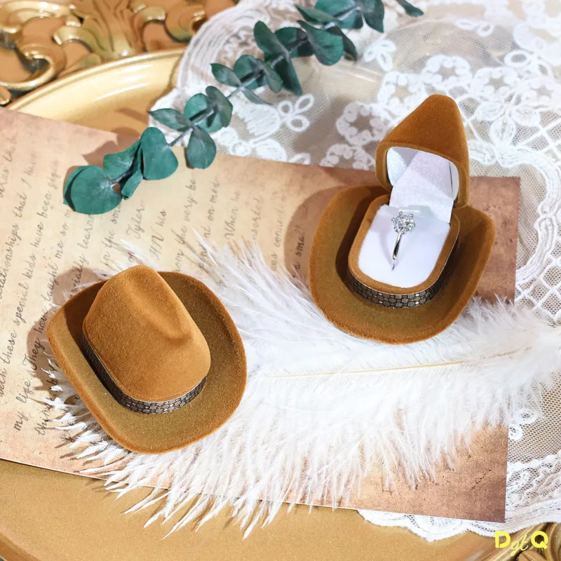 Creative Cowboy Hat Rings Box Personalized Cartoon Ring Box Western Cowboy Hat Flocked Storage Brown Jewelry Display Boxes