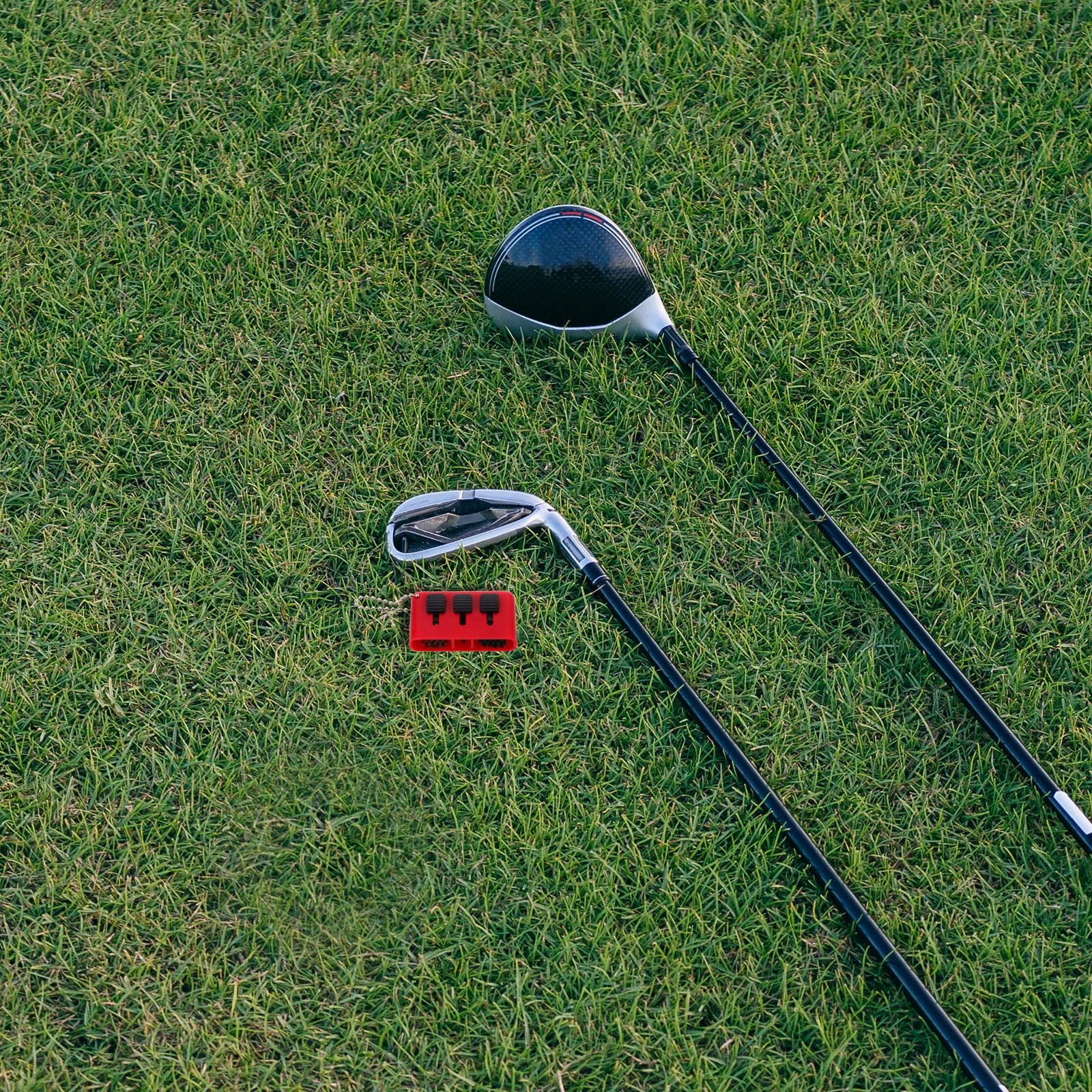 

Cleaning Brush Retractable 3-In-1 Portable Club Brush Groove Scrubber Tool For Golf Irons Lightweight Reusable Kit -