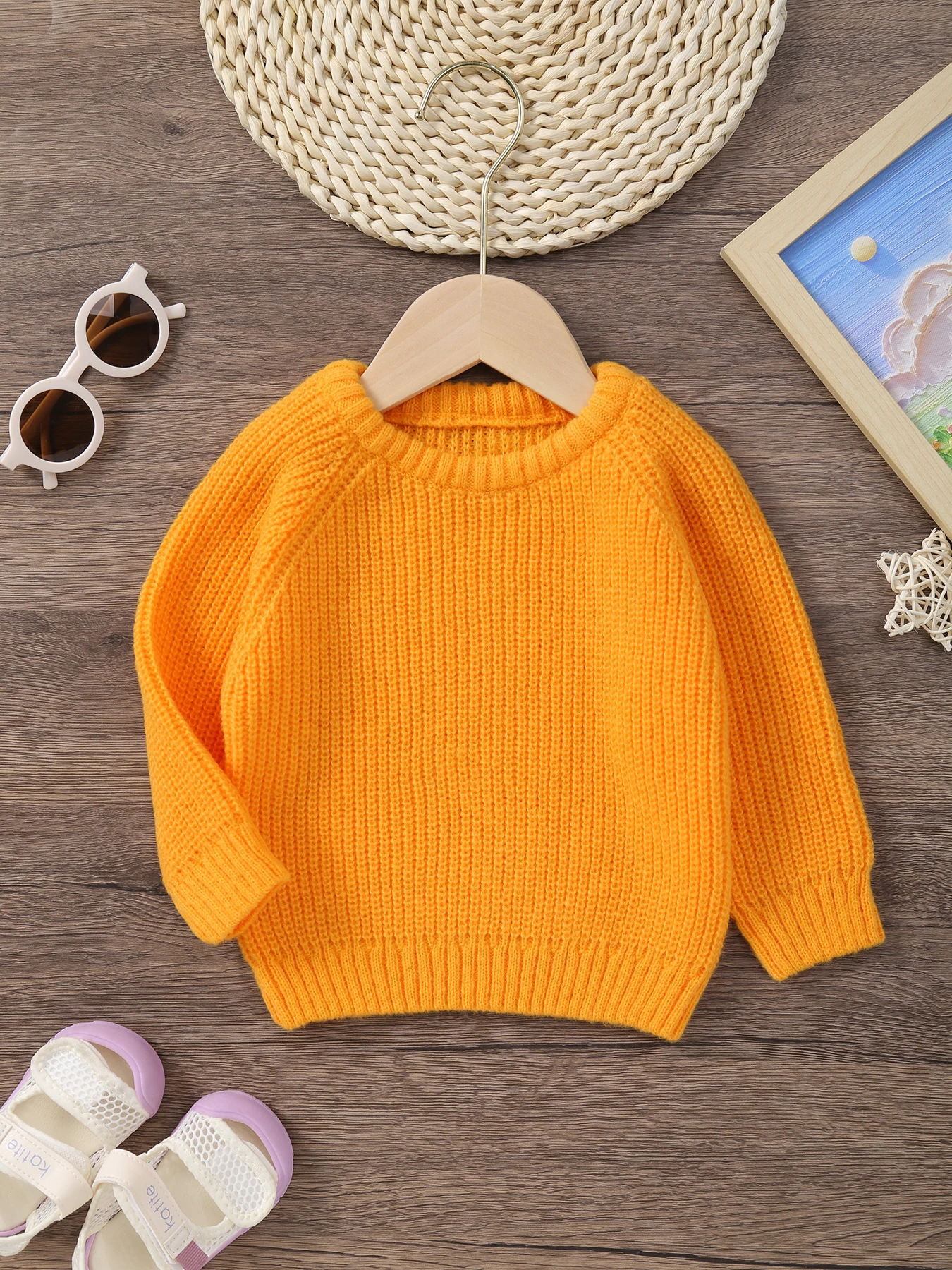 Fashionable Infant and Toddler Vitality Solid Color Long sleeved Casual Comfortable Round Neck Casual Knitwear