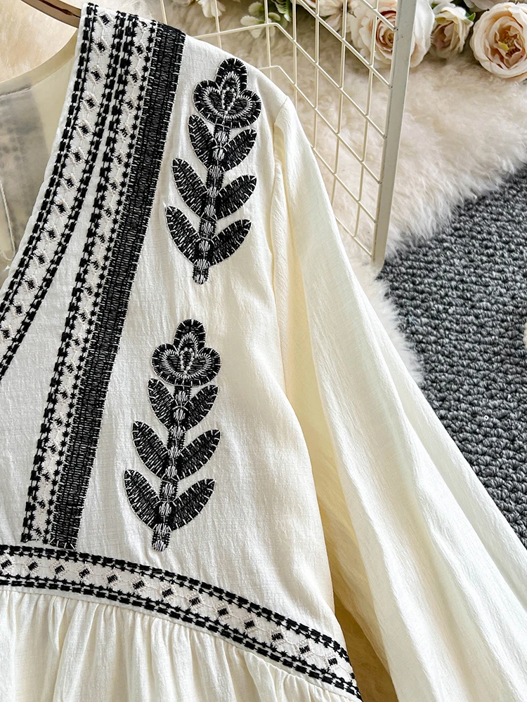 white dress with black embroidery 2026 Spring Summer New Embroidered