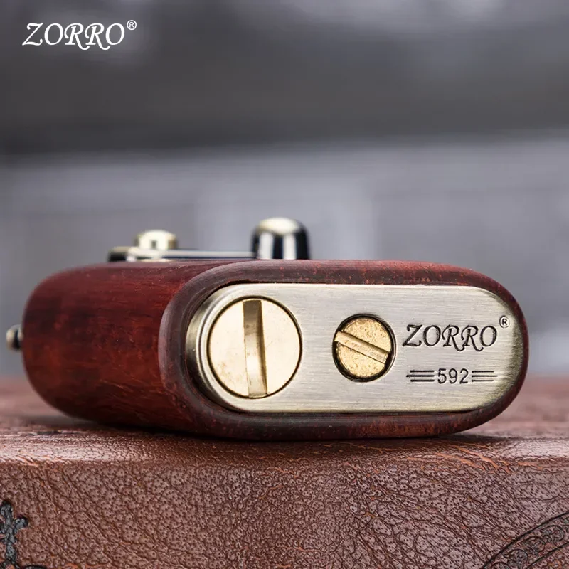 ZORRO Bronze Rocker Sandalwood Lighter Retro Rocker Kerosene Lighter Decompression Turntable Men\'s Collection Gift