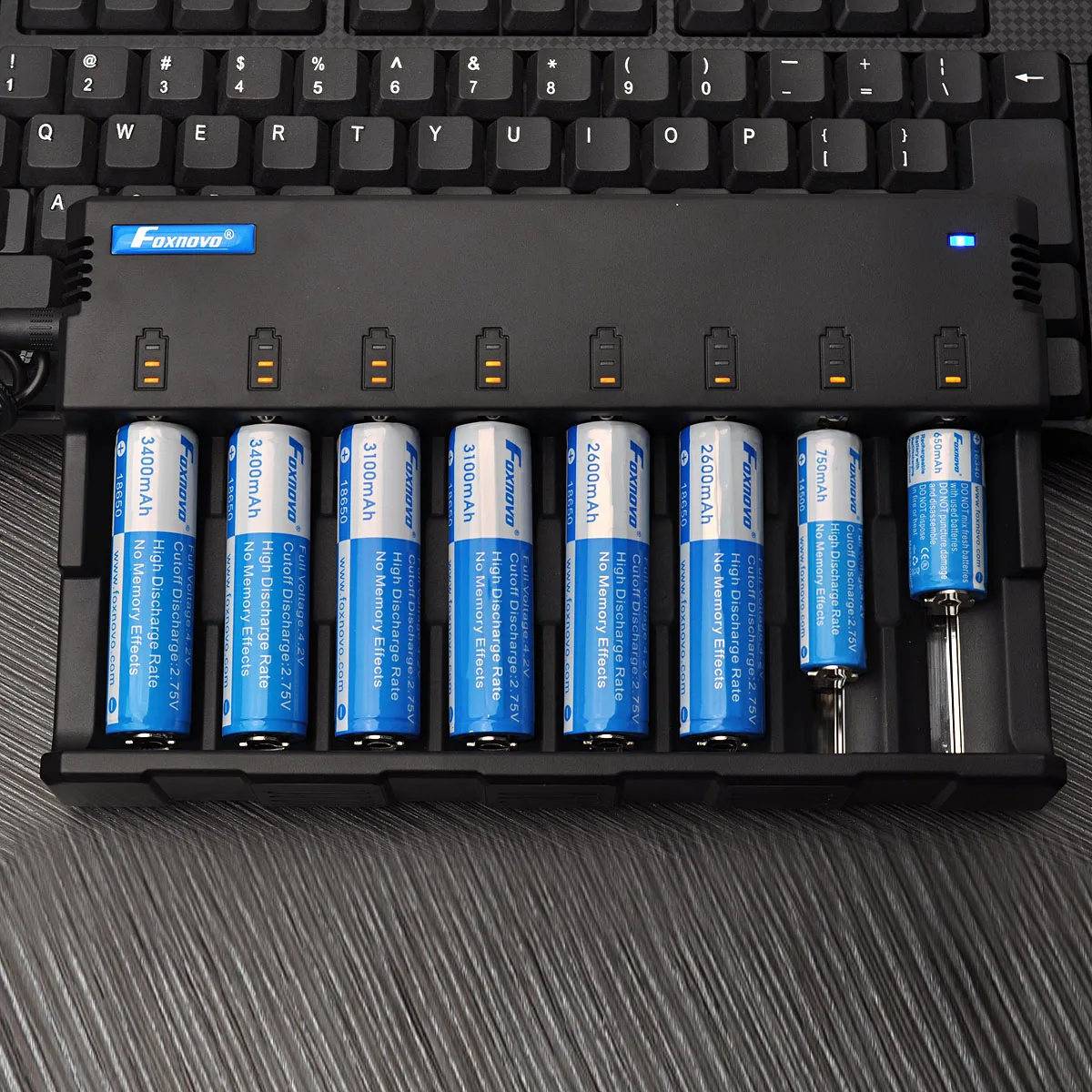 

Intelligent : with Multiple Slots for Li-ion and - Rechargeable Batteries Portable Functional