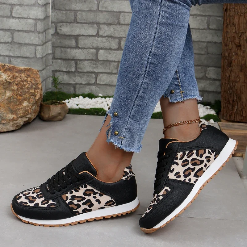 Sports and Leisure Shoes, Women's Low Cut Leopard Print Plus Size New Spliced Lace Up Sports Shoes, 2025 Plus Size Flat Shoes